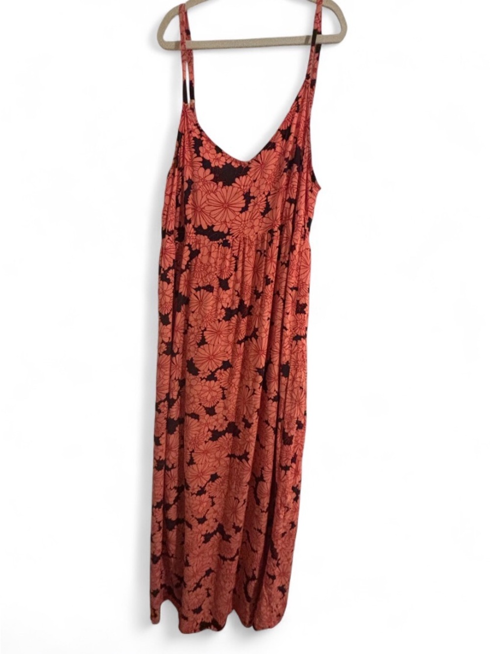 Ingrid & Isabel Rust Floral V-Neck Maxi Dress